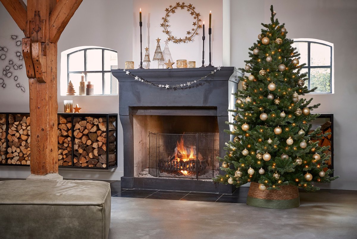Triumph Tree Sherwood Deluxe Kunstkerstboom LED H185xØ127 cm Groen