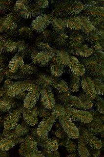 Wat vinden we goed aan de Triumph Tree Tuscan Smalle Kunstkerstboom