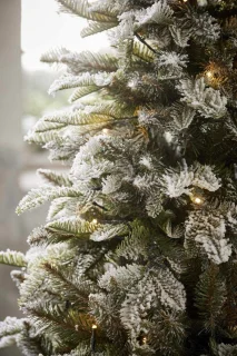 Uppsala Kerstboom 210 cm