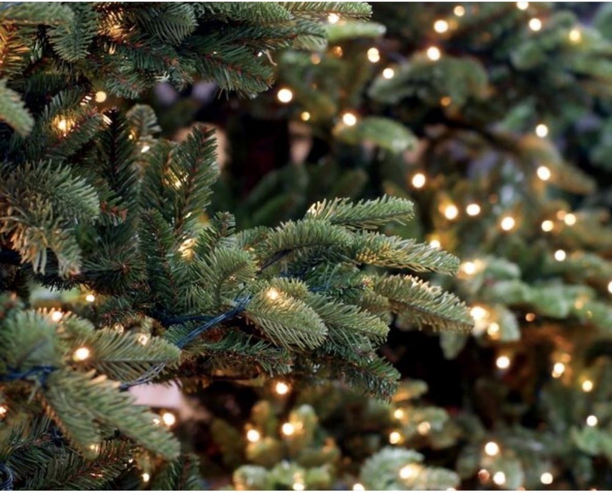 vidaXL Kunstkerstboom 210 cm met stalen standaard