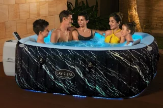Lay-Z-Spa® Hollywood Energy-Efficient Luxe AirJet™ Opblaasbare Spa met Ledverlichting voor 4-6 Personen