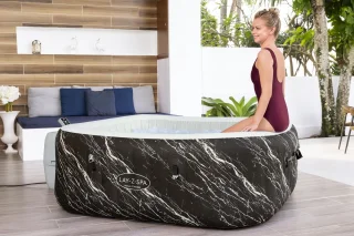 Lay-Z-Spa® Hollywood Energy-Efficient Luxe AirJet™ Opblaasbare Spa met Ledverlichting voor 4-6 Personen