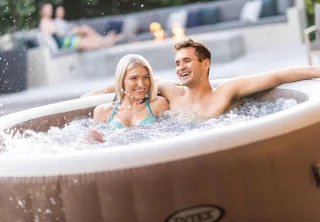 Alta Furniture FiberLuxe Spa XL (196x71 cm) - Opblaasbare Whirlpool