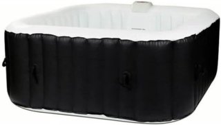 Compacte luxe: relaxen in een vierkante opblaasbare hottub