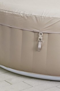 De Alta Furniture St. Moritz Beige WinterPro Opblaasbare Hottub in één oogopslag