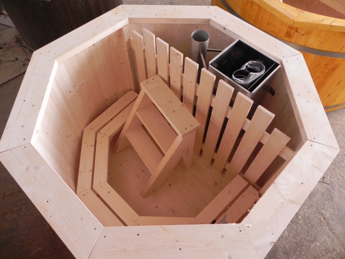 Aquila Spa Houten Hot Tub Ø1.9m met Interne Kachel en Cover