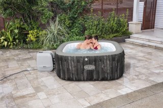 Wat vinden we goed aan de Bestway Lay-Z-Spa Mallorca AirJet 180x66 cm