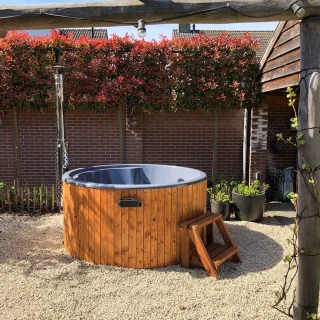 Hottub met kachel