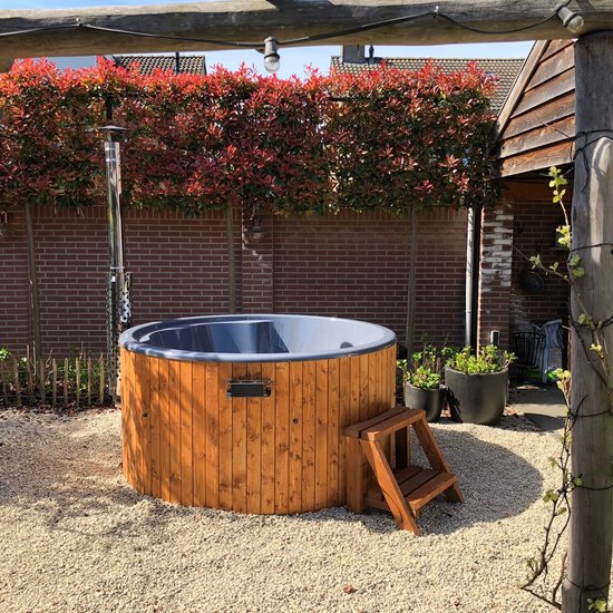Hottub met kachel