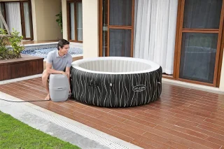 Industrial Home LuxSpa Ibiza Opblaasbare Spa 180×180×66 cm (6-persoons)