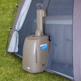 Ruime, praktische whirlpool-overkapping met slimme aansluitingen