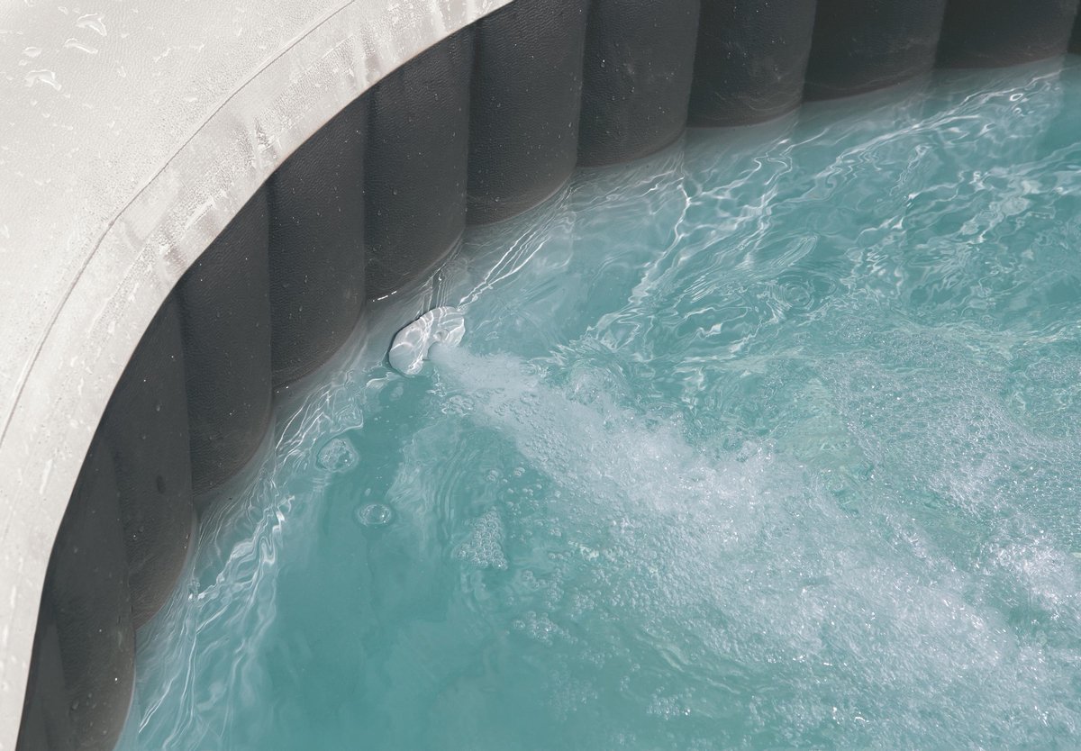 Intex Jet & Bubble Deluxe Jacuzzi 201x71 cm Zwart