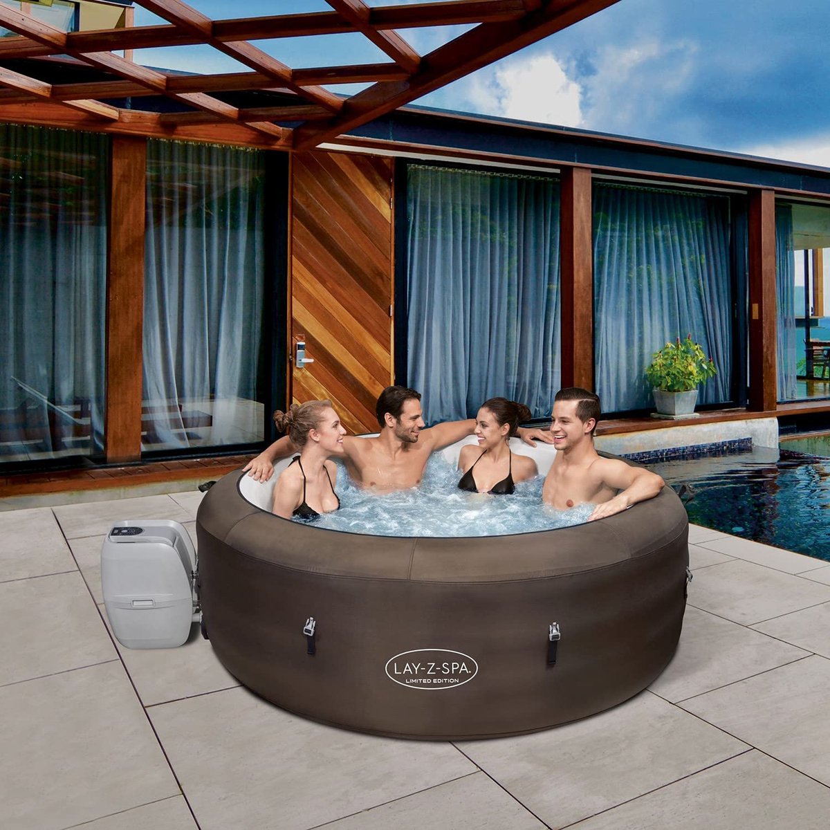 Wat vinden we goed aan de Mara Lay-Z-Spa Limited Edition Jacuzzi Opblaasbaar Bruin 196x196 cm