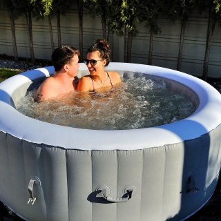 De Novihome Luxe Draagbare Jacuzzi – Opblaasbare Whirlpool Spa 4 Persoons in één oogopslag
