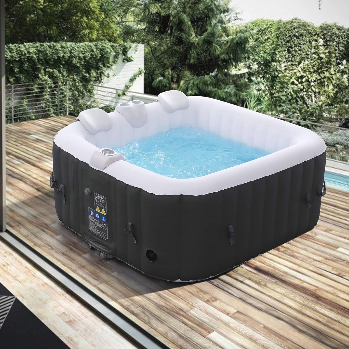 De Opblaasbare Hottub 4 Personen 600L in één oogopslag
