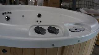 Ticra Nordic Hottub Warrior XL Elektrisch