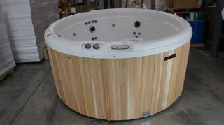 Ticra Nordic Hottub Warrior XL Elektrisch