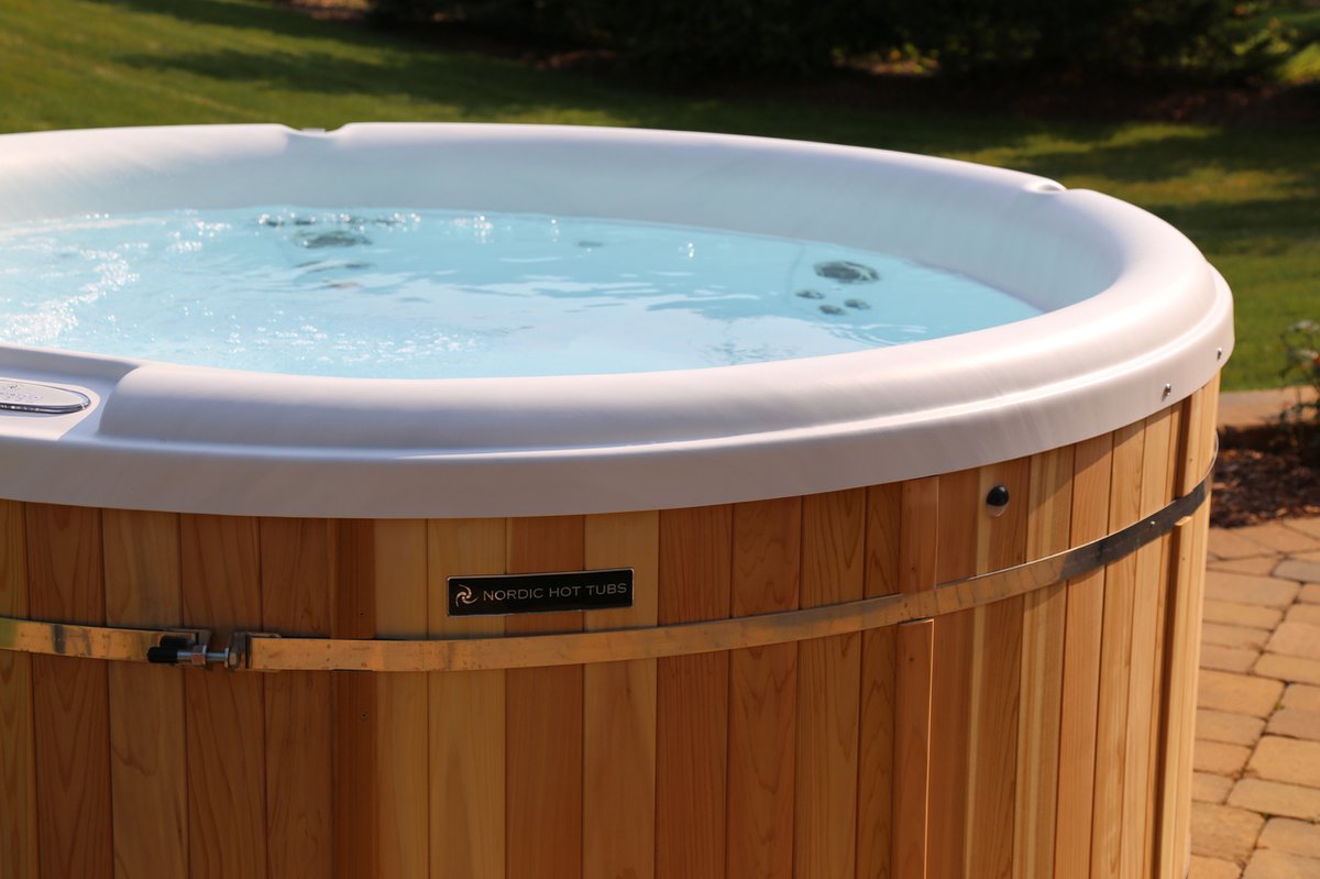 Ticra Outdoor Nordic Hottub Impulse DP Jacuzzi
