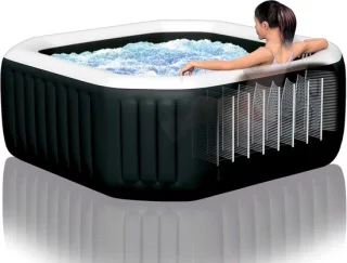Urbanhome Octagon Deluxe Opblaasbare Jacuzzi