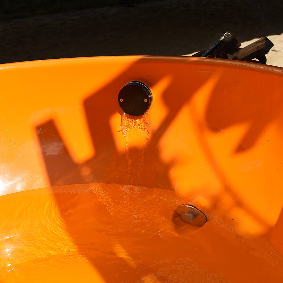 Weltevree Dutchtub Original Houtgestookte Hottub Oranje RAL 2000 600L