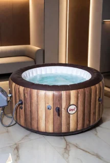 Whirlpool DropStitch hottub rond bruine houtlook
