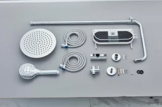 Douchekolom regendouche Douchemixer regendouche gechroomd Doucheensemble Douchesysteem met planken, regendouche cascade, ABS handdouche 3 functies voor badkamers