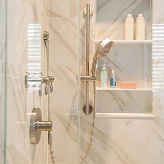 Wat vinden we goed aan de Handdouche Mat Zwart