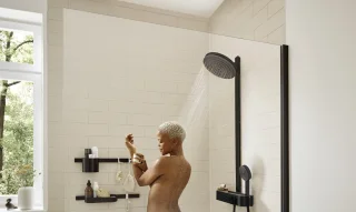 hansgrohe Pulsify S Showerpipe 2jet met ShowerTablet Select 400 mat zwart