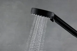hansgrohe Vernis Shape showerpipe 240 met badthermostaat mat zwart