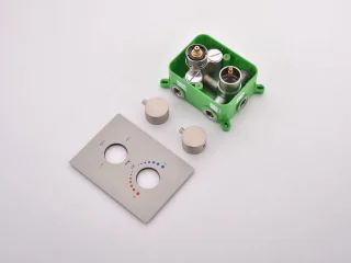 Mawialux Degu RVS thermostatische regendoucheset vierkant