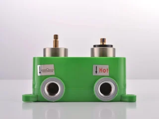 Mawialux Degu RVS thermostatische regendoucheset vierkant