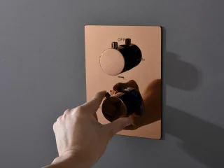 Mawialux Pointer Rose Goud thermostatische inbouw regendoucheset vierkant