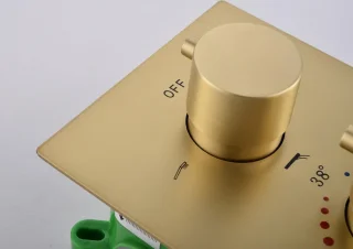 Mawialux Pointer thermostatische inbouw regendoucheset vierkant geborsteld goud