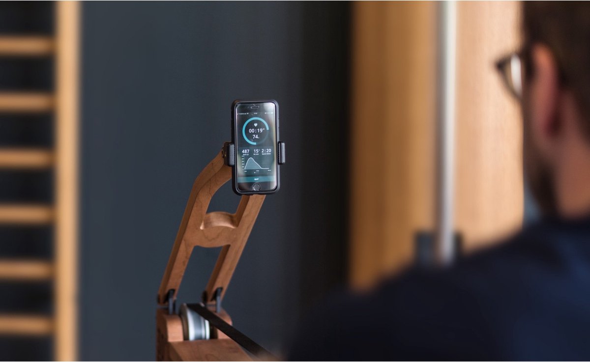 Wat vinden we goed aan de WaterRower Walnotenhouten Smartphonehouder