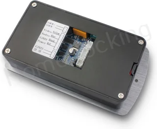 WIFI videofoon/intercom met 1 deurbel camera + 1 binnen paneel/scherm en kan werken met spraak gestuurde apps. T-2102
