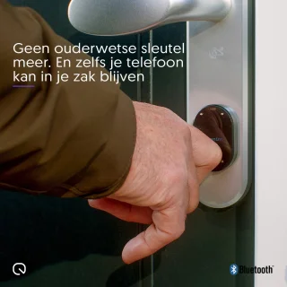 Loqed Bundel Smart Lock & Power Kit - Slim Deurslot - Smart Home - Cilinder & Codetoegang - Zwart