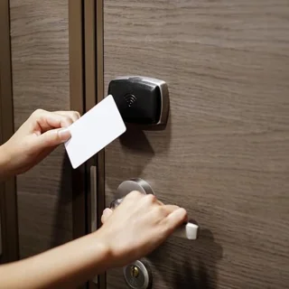 200 stuks Blanco Dormakaba Mifare Ultralight C Keycards – Compatibel met Dormakaba Deursystemen - Mifare ULC - RFID Toegangskaarten - Hotel key cards.