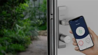 Tedee PRO Smartlock SET2 zilver met SKG3 cilinder en 3 sleutels