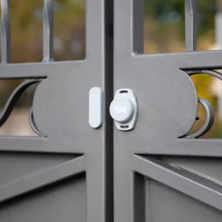 Yale Slimme Poortopener met Draadloze Sensor
