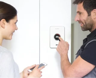 Bosch EasyControl Single Slimme Kamerthermostaat Zwart met 3 Radiatorthermostaten
