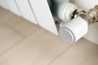 Merk Slimme WiFi Thermostaat met Radiatorknop