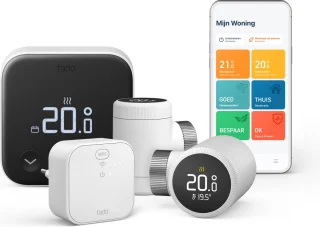 tado° Smart Thermostaat X Multi-Room Starterskit met 2 Radiatorknoppen en Matter Bridge - Bedraad