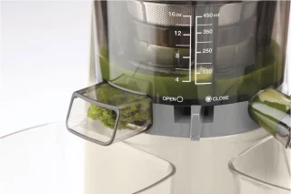 Smeg SJF01CREU slowjuicer creme