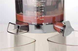 Smeg SJF01CREU slowjuicer creme