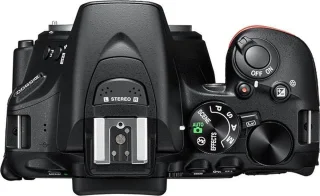 Nikon D5600 + AF-P DX 18-55mm SLR-kit Zwart