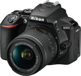 Nikon D5600 spiegelreflexcamera + AF-P 18-55mm lens