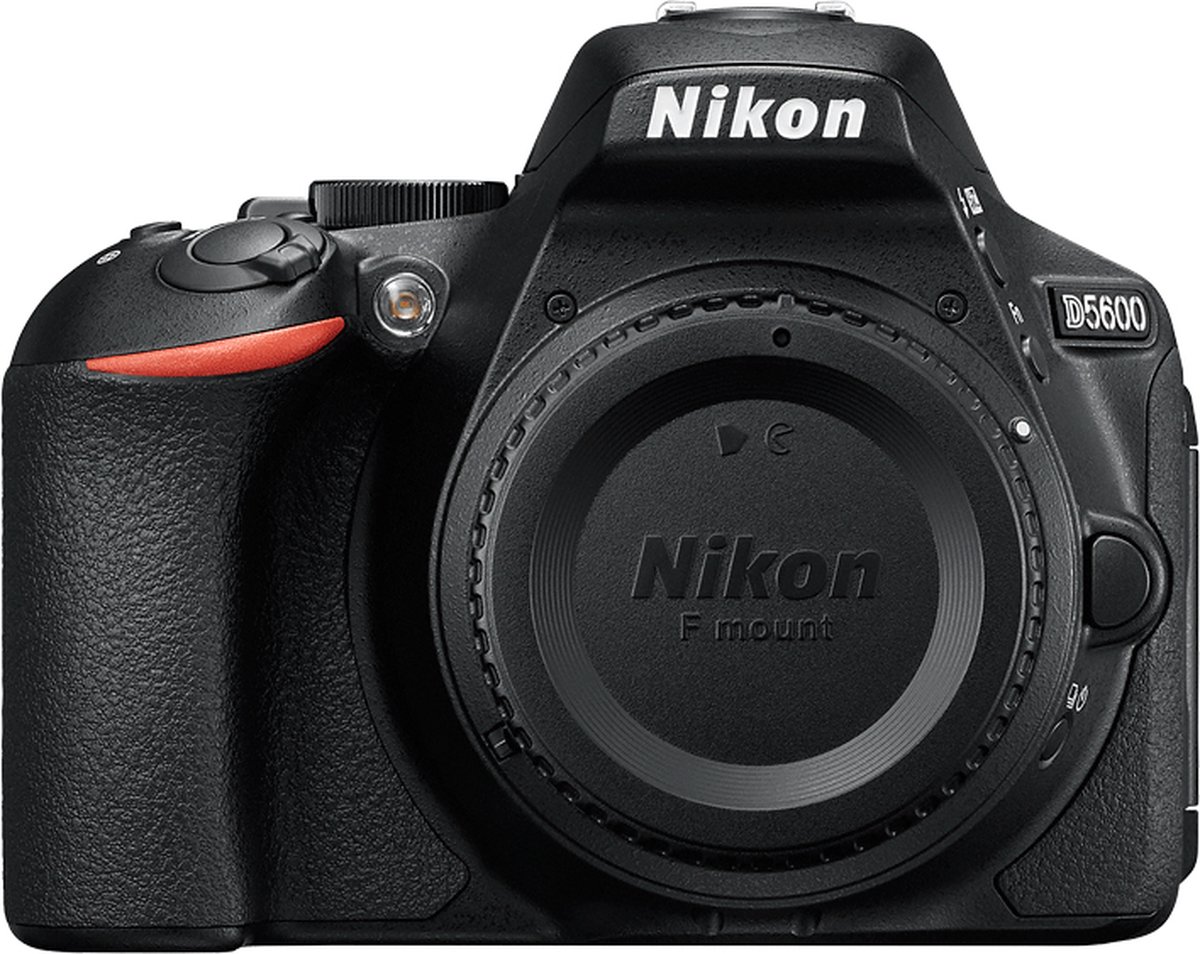 Nikon D5600 spiegelreflexcamera + AF-P 18-55mm lens