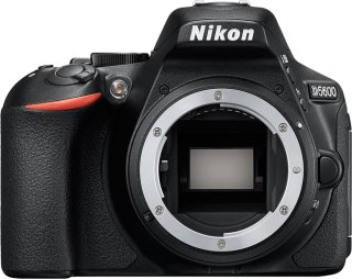 Nikon D5600 spiegelreflexcamera + AF-P 18-55mm lens