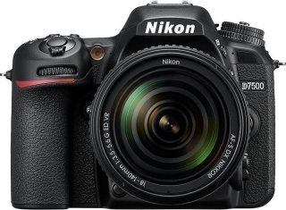 Nikon D7500 Spiegelreflexcamera AF-S 18-140mm VR