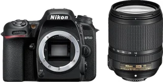 Nikon D7500 Spiegelreflexcamera AF-S 18-140mm VR